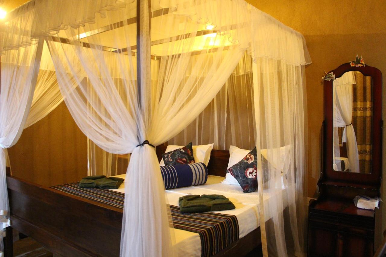 Ruwan Jungle Homestay Mirissa Exterior foto